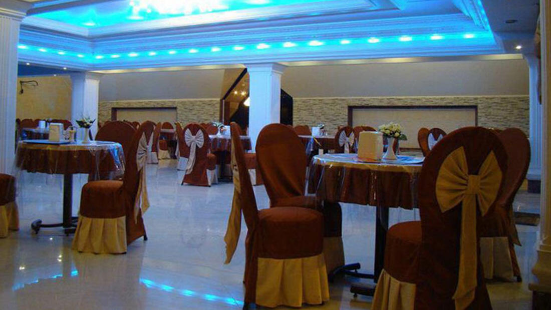 هتل فردیس ارسنجان رستوران