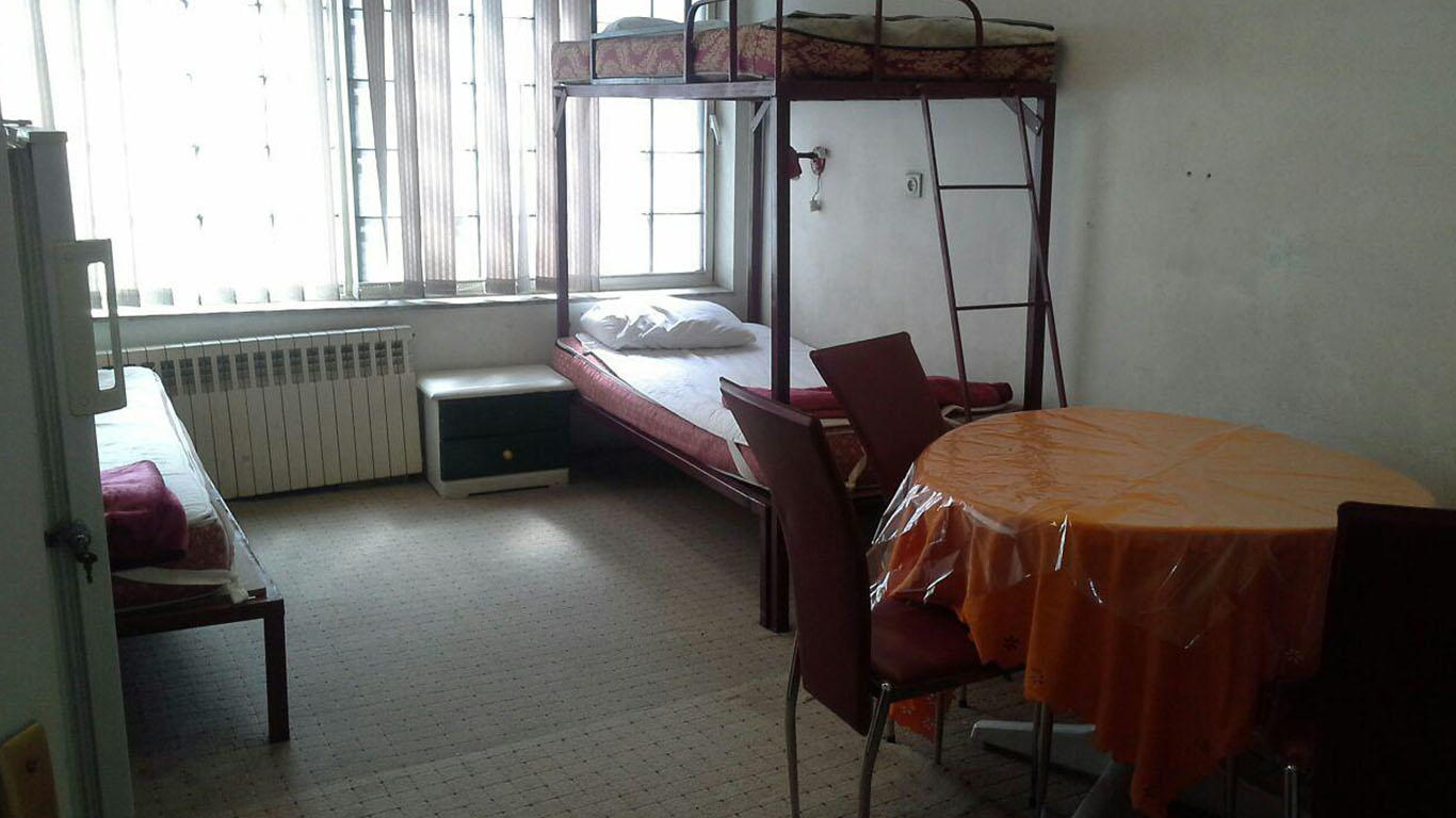 پانسیون دخترانه مهر