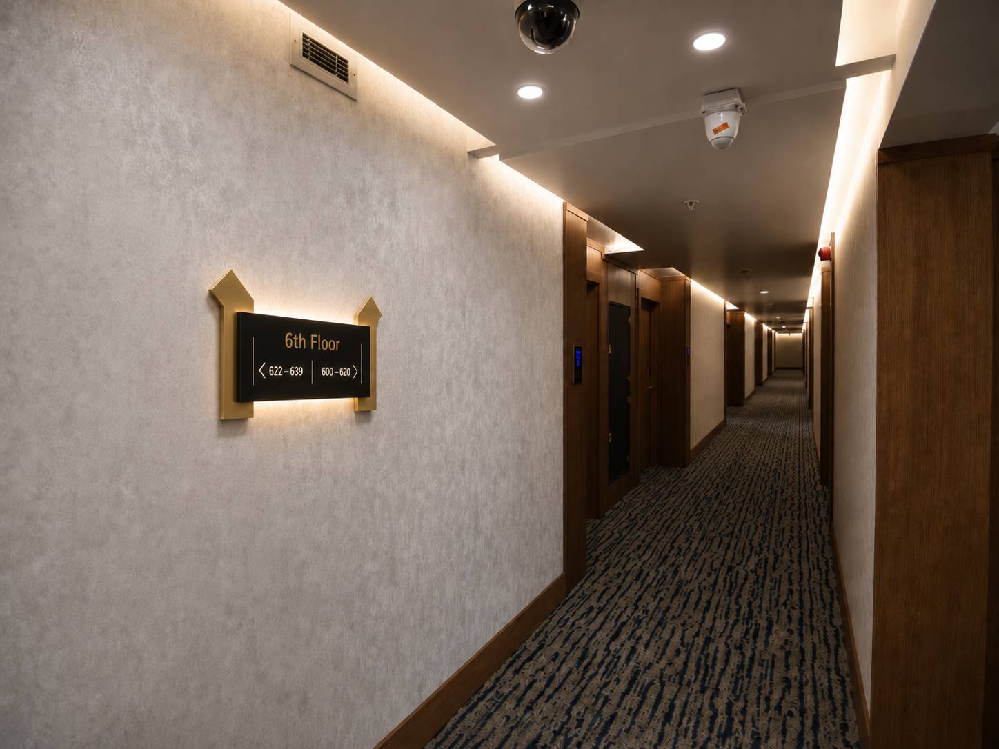 Laleh Hotel