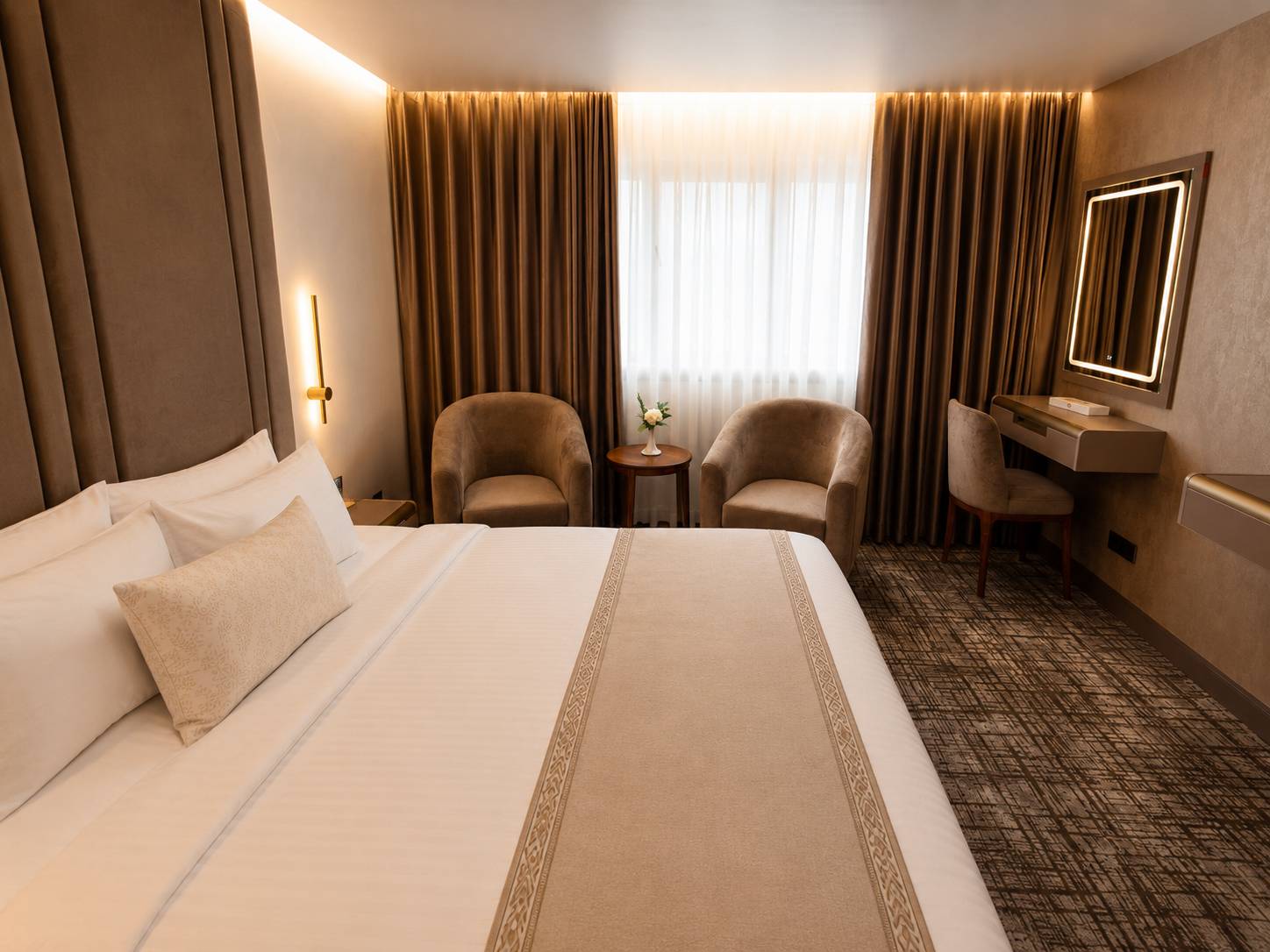Laleh Hotel