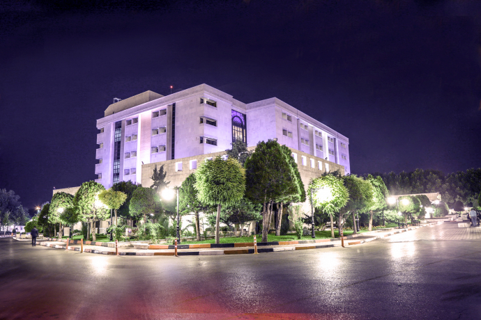 هتل پردیسان مشهد نمای بیرونی