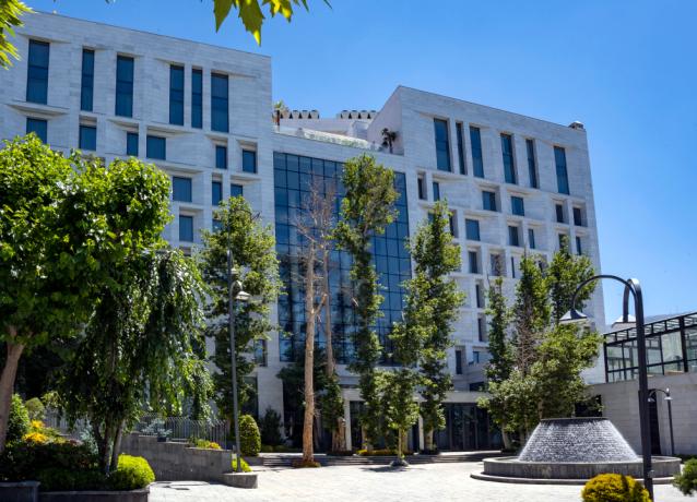 هتل قصر رز کرج نمای بیرونی هتل قصر رز کرج نمای بیرونی