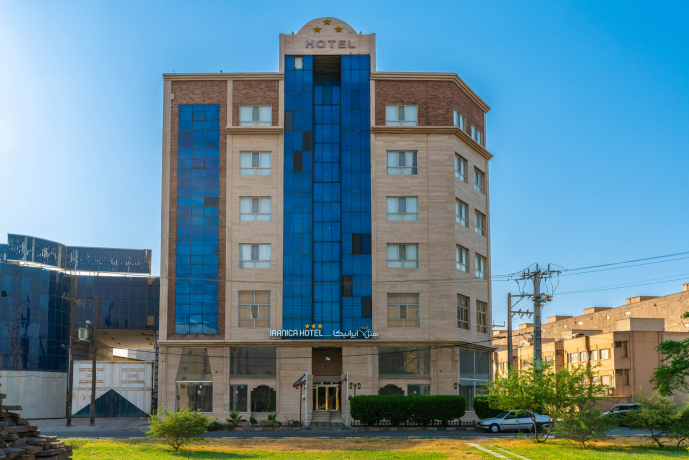 هتل ایرانیکا اهواز نمای بیرونی