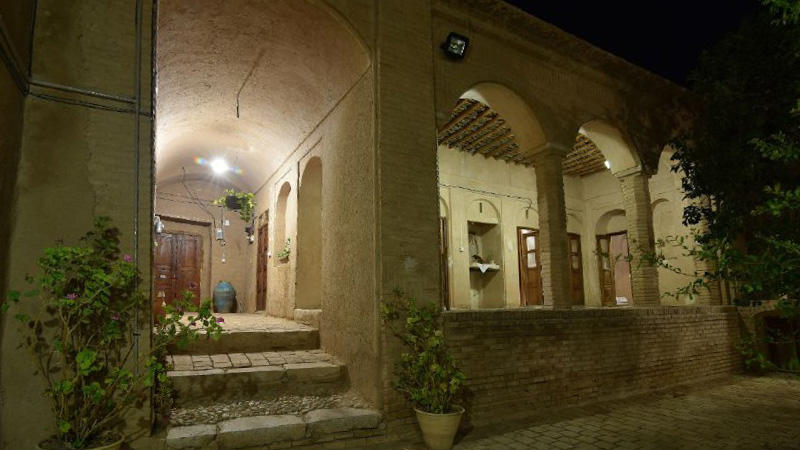 اقامتگاه بومگردی سرای آ بی بی نی ریز فضای داخلی اقامتگاه 3 اقامتگاه بومگردی سرای آ بی بی نی ریز فضای داخلی اقامتگاه 3