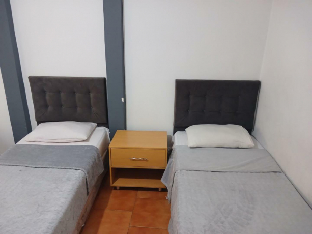 هتل مهرآذین تهران اتاق دو تخته تویین 2 هتل مهرآذین تهران اتاق دو تخته تویین 2