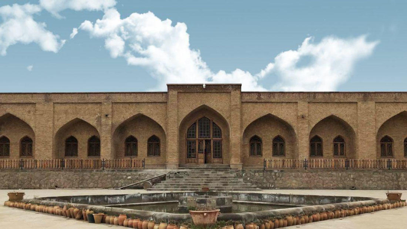 مجتمع گردشگری کاروانسرای یام مرند نمای بیرونی 1 مجتمع گردشگری کاروانسرای یام مرند نمای بیرونی 1
