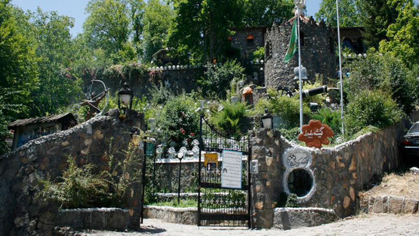 متل کندلوس نوشهر فضای بیرونی متل 1 متل کندلوس نوشهر فضای بیرونی متل 1