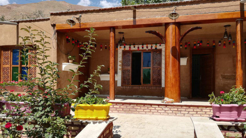 اقامتگاه بومگردی کدخدا دماوند فضای داخلی اقامتگاه 1 اقامتگاه بومگردی کدخدا دماوند فضای داخلی اقامتگاه 1
