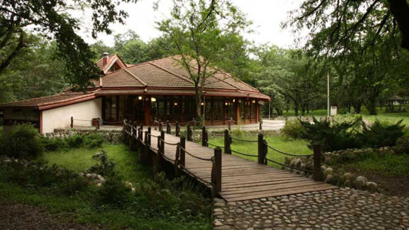 هتل چالدره تنکابن محوطه 3 هتل چالدره تنکابن محوطه 3