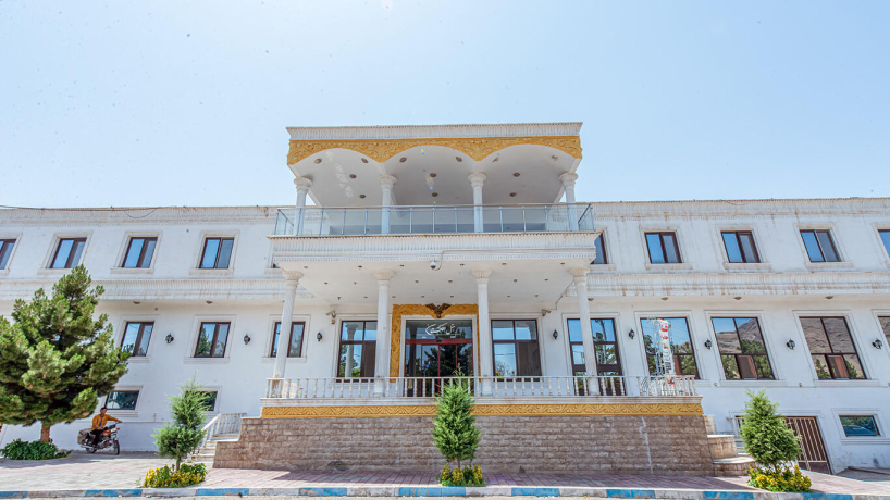 هتل گلستان قمصر نمای بیرونی 1 هتل گلستان قمصر نمای بیرونی 1