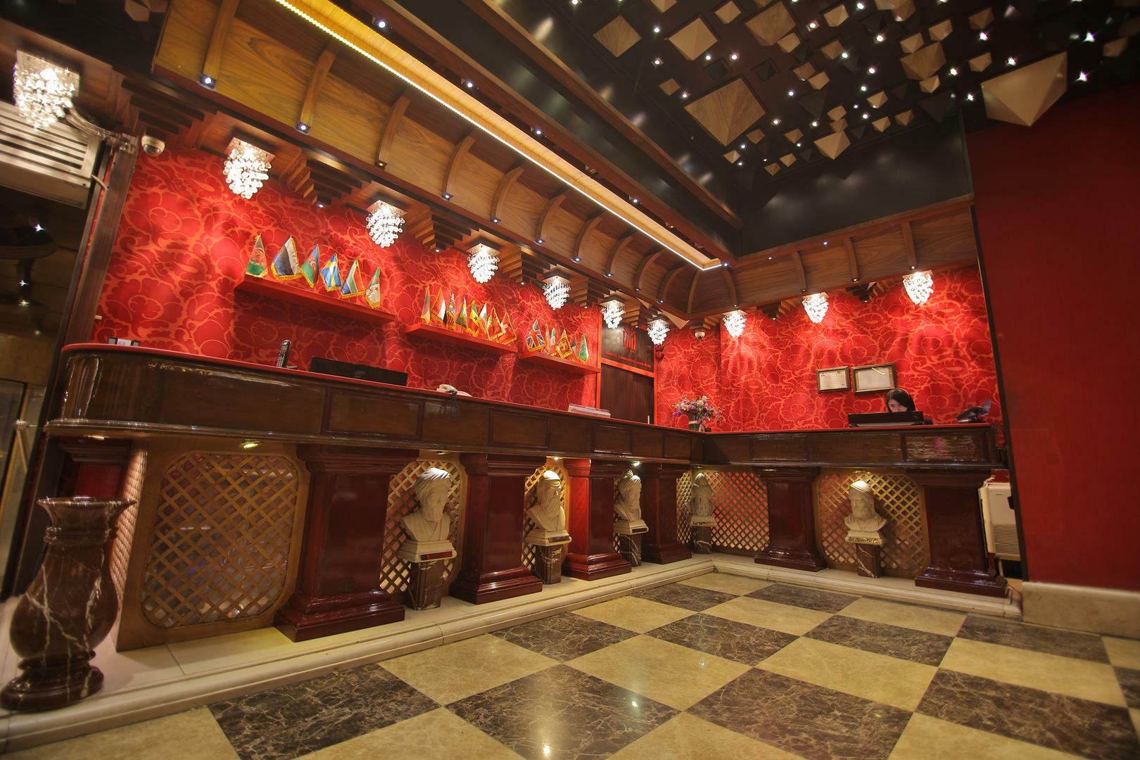 Ferdowsi Grand Hotel