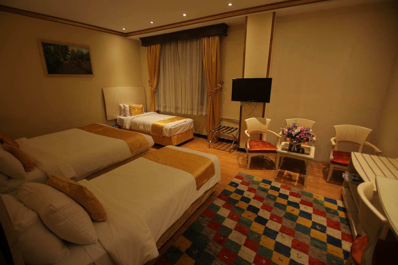 Ferdowsi Grand Hotel