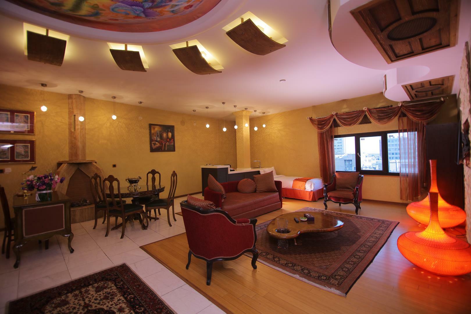 Ferdowsi Grand Hotel