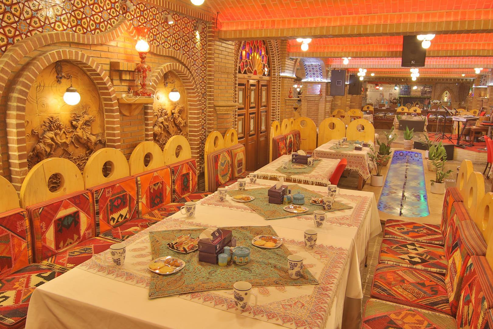 Ferdowsi Grand Hotel