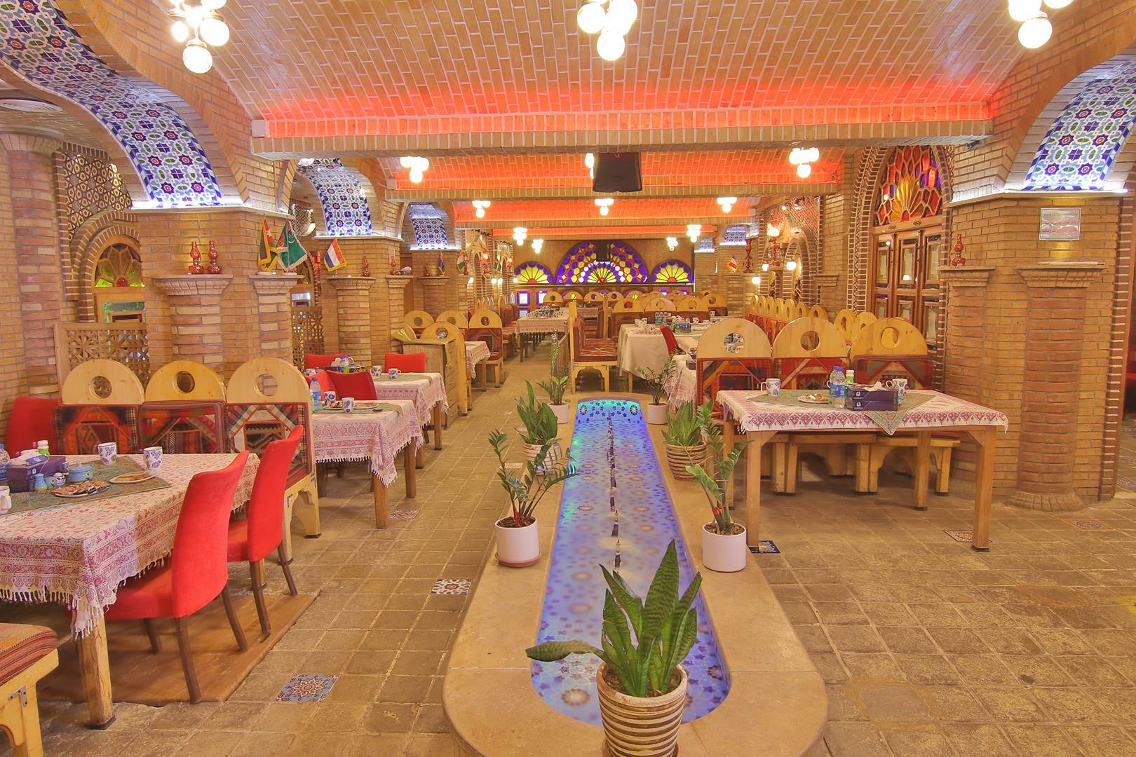 Ferdowsi Grand Hotel