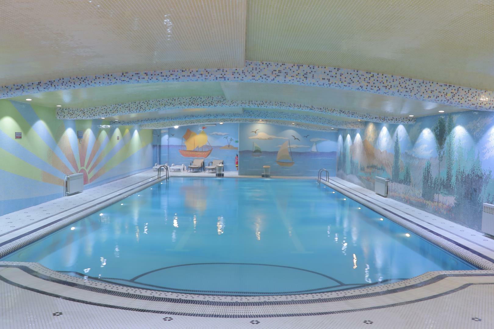 Ferdowsi Grand Hotel