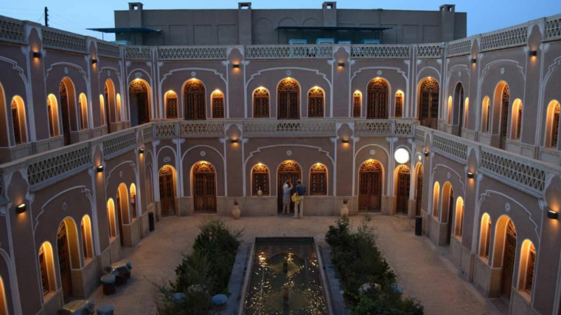 Moshir Caravanserai, Yazd