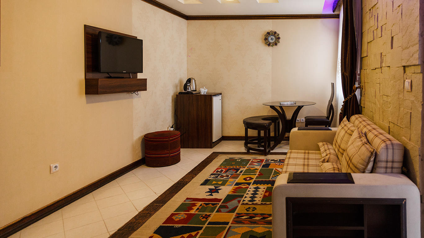 Karim Khan Hotel