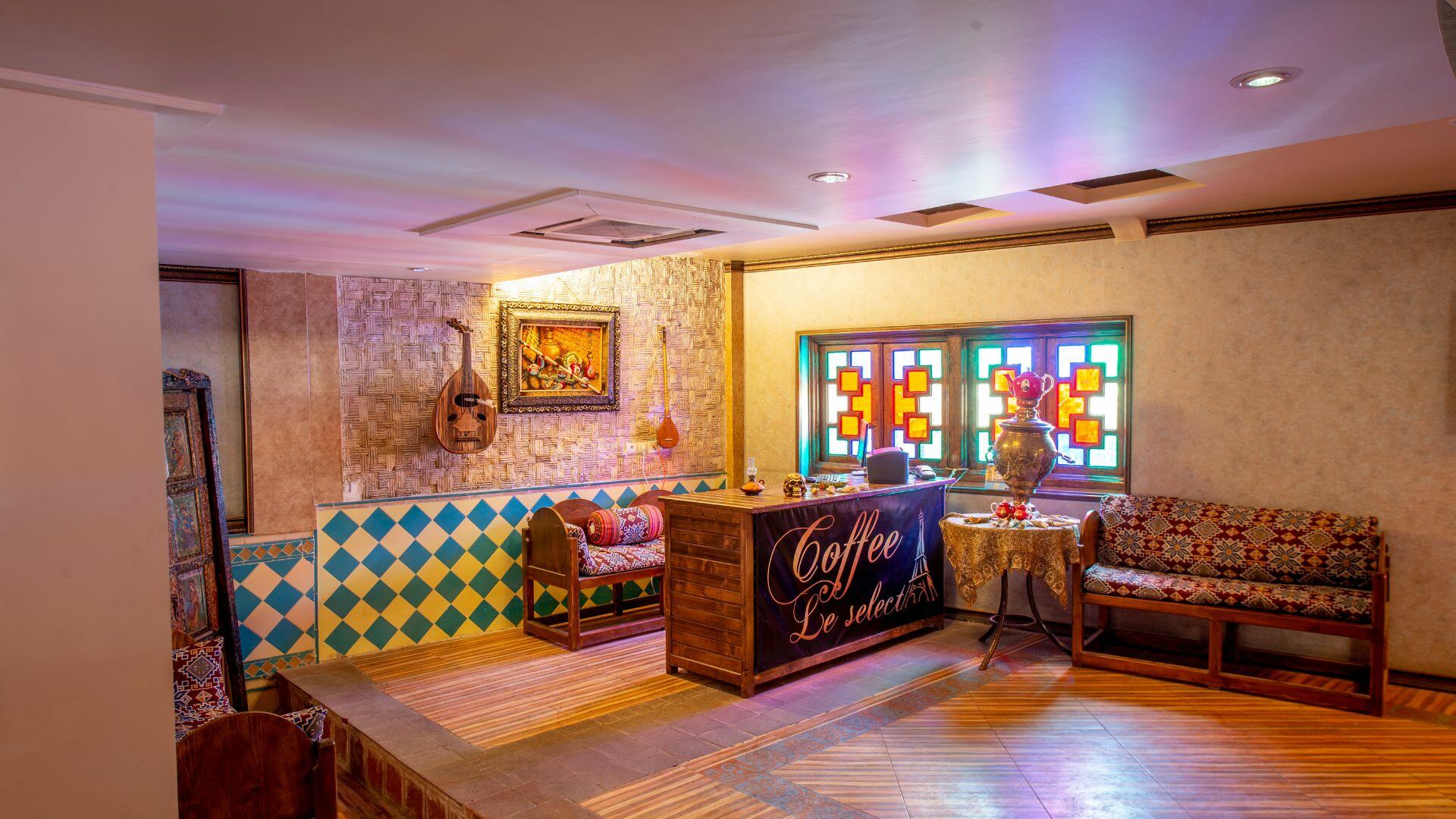 Karim Khan Hotel
