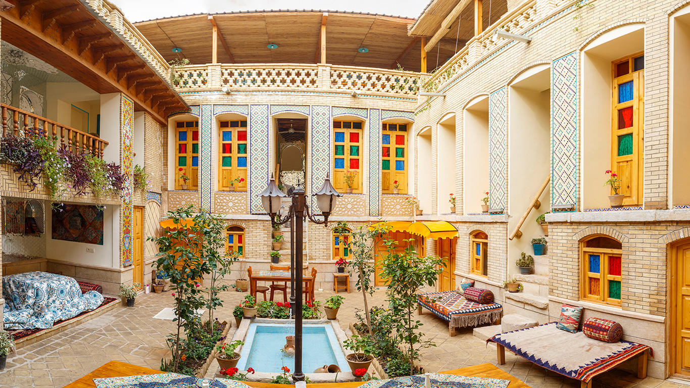 Saraye Hamayuni Guesthouse Shiraz, Shiraz — photo 1