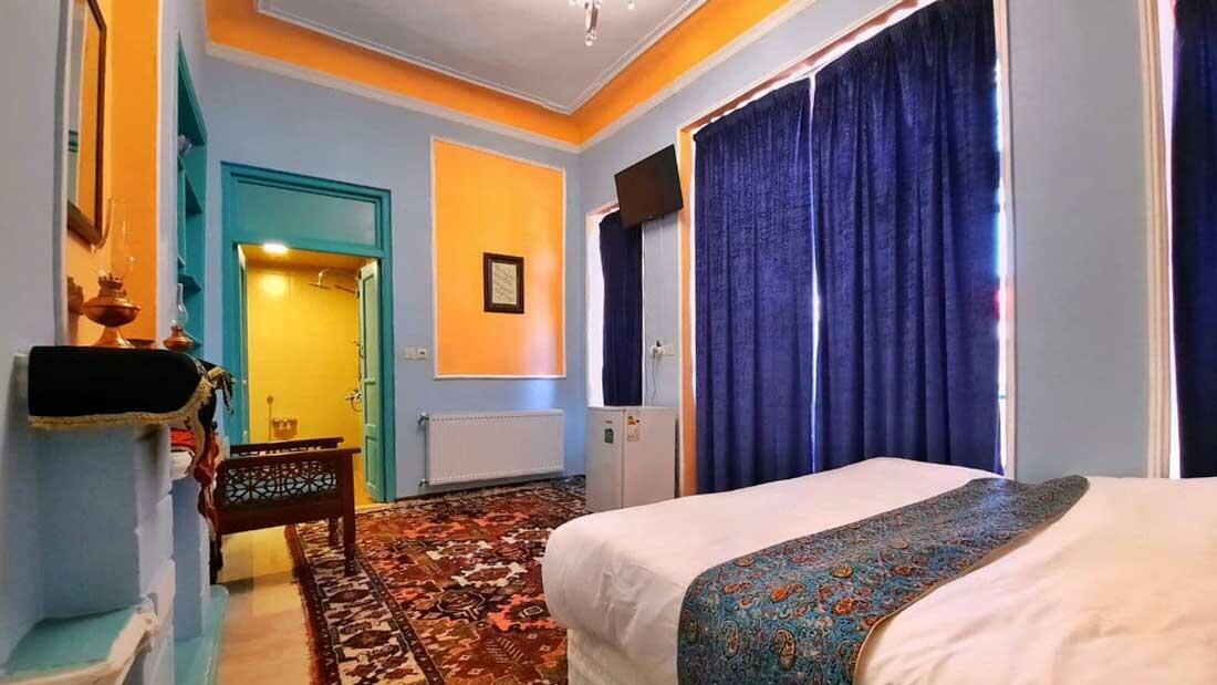 Hatef Traditional Guesthouse