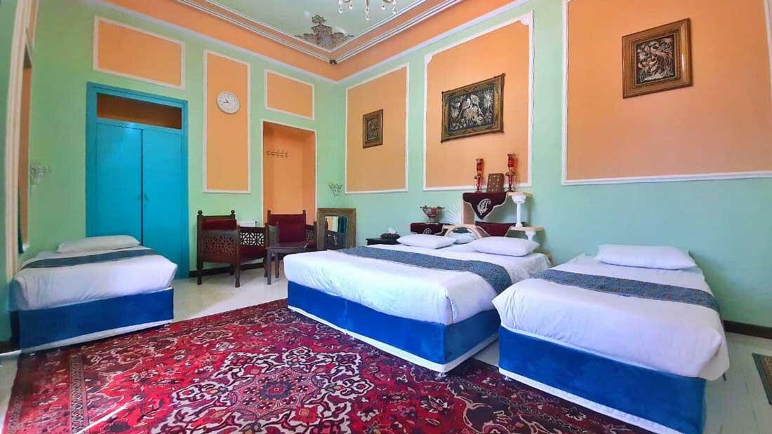 Hatef Traditional Guesthouse