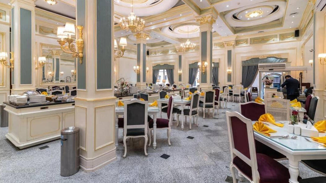 Ghasr International Hotel