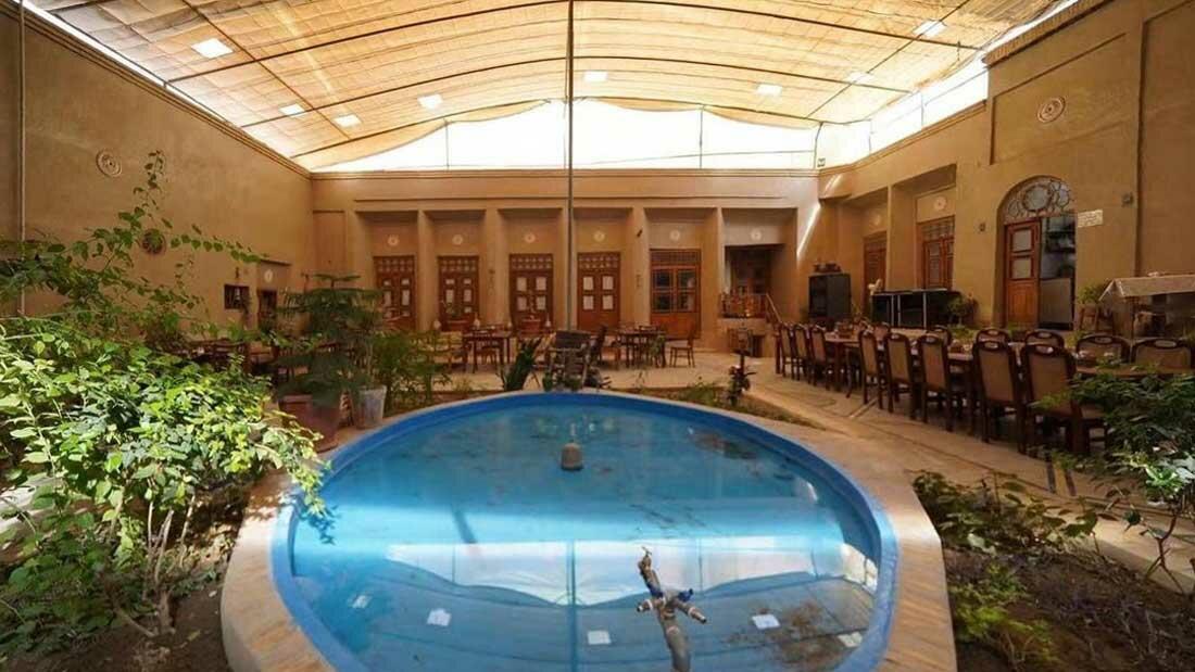 Jadeh Abrisham, Yazd