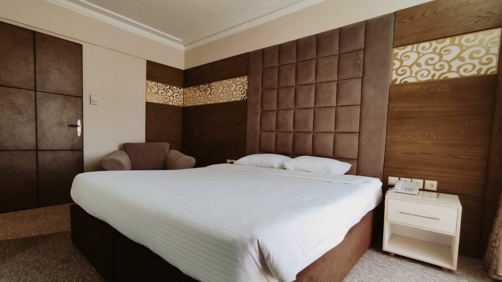 Pars Hotel