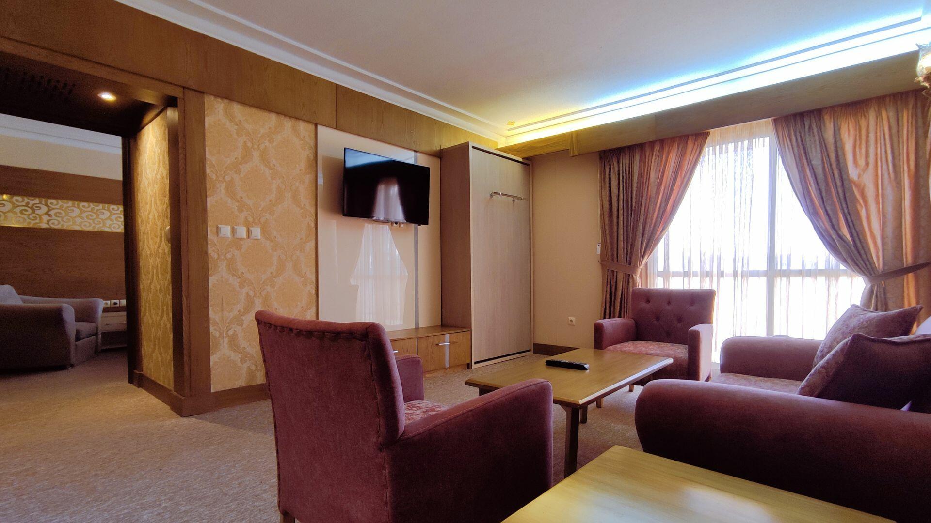 Pars Hotel