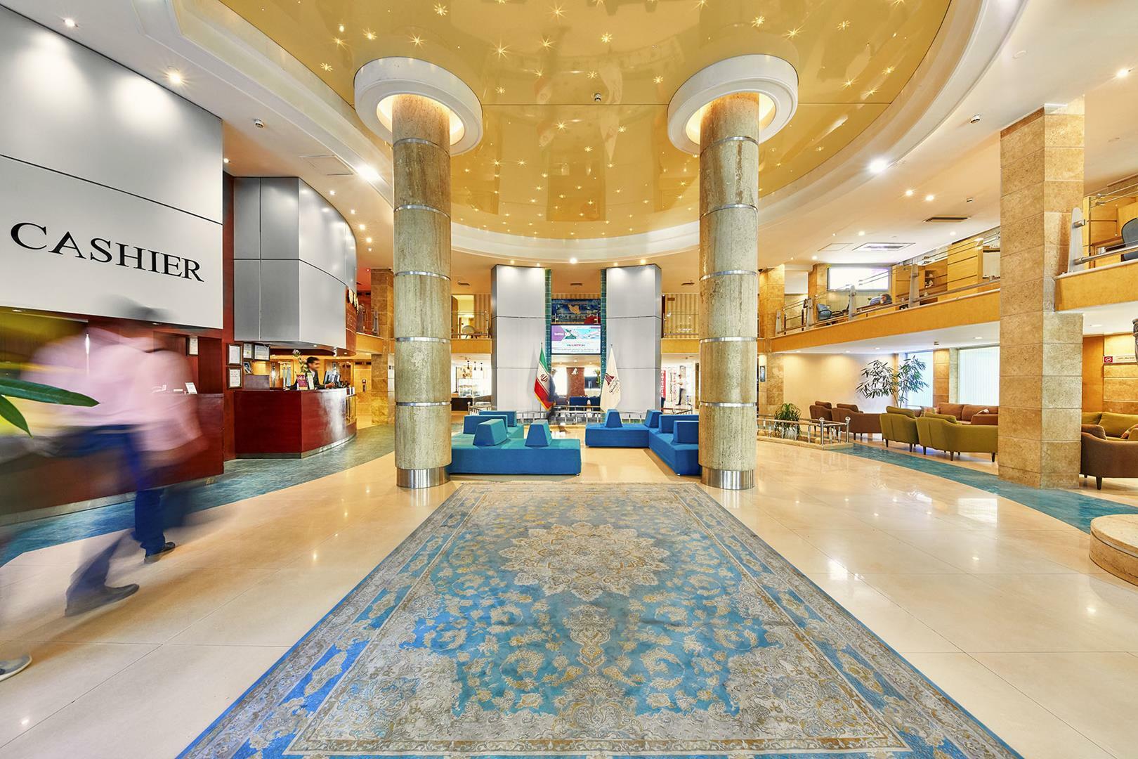 Parsian Kowsar Hotel