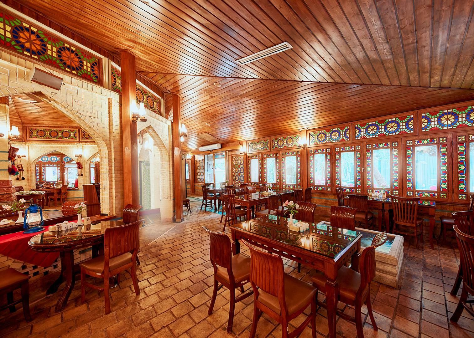 Parsian Kowsar Hotel