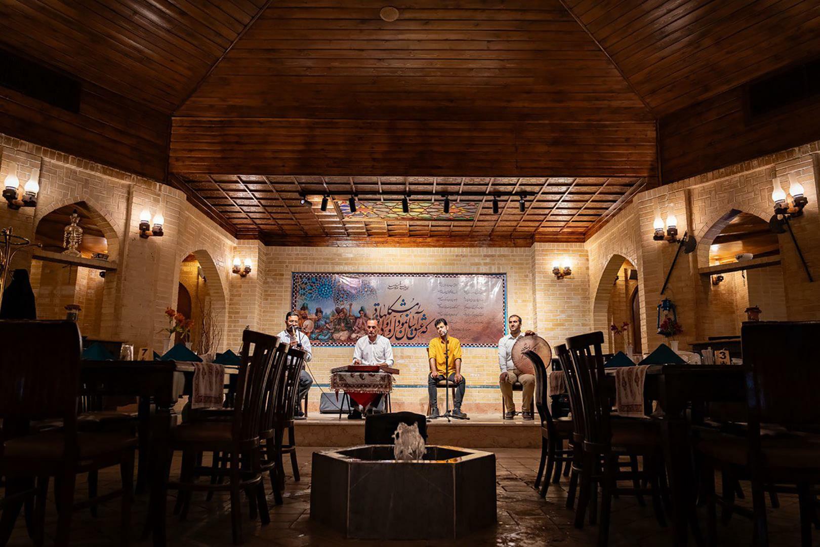 Parsian Kowsar Hotel