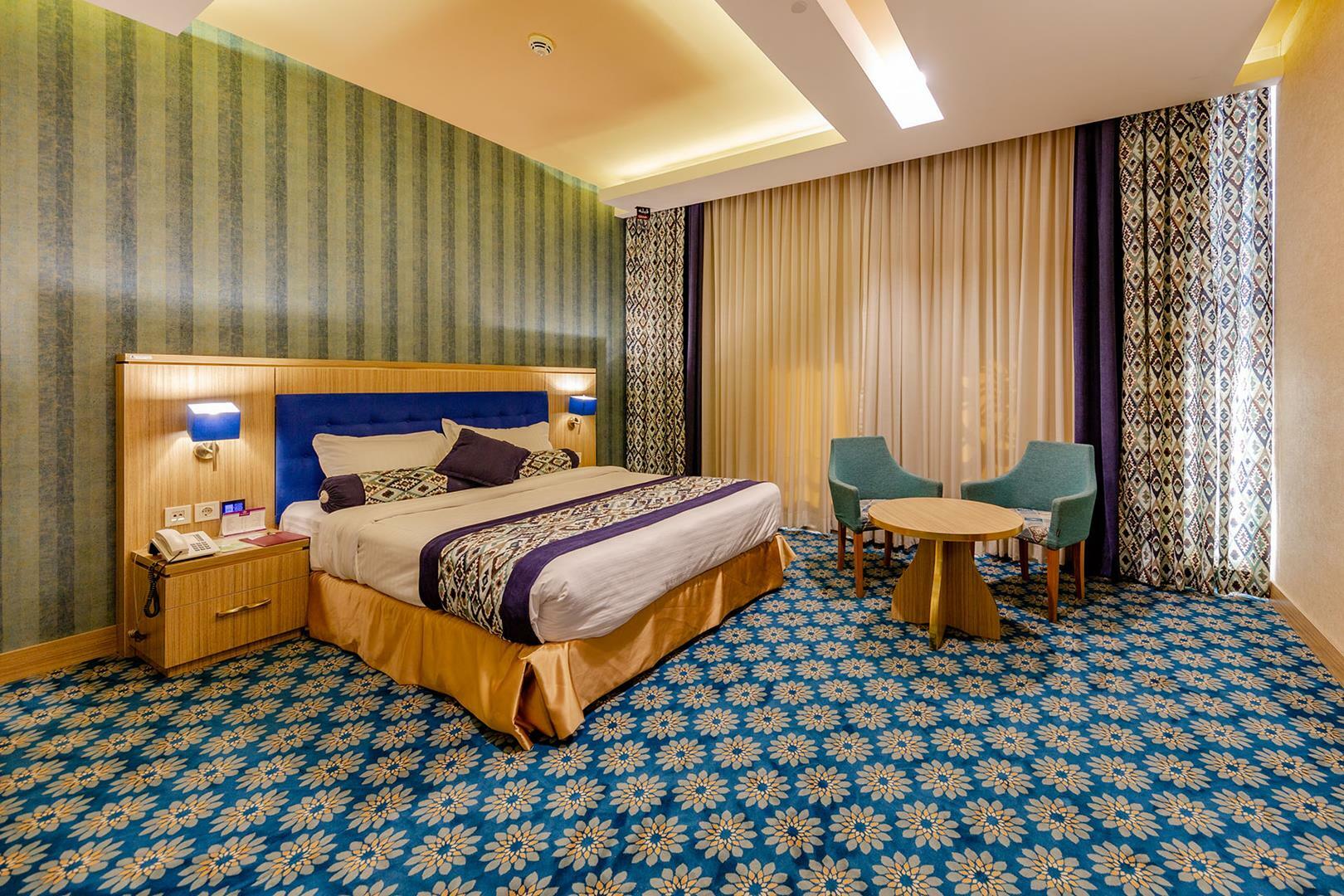 Parsian Kowsar Hotel