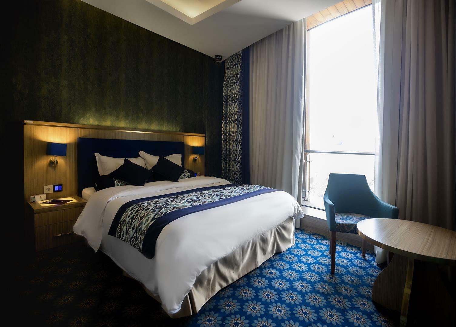 Parsian Kowsar Hotel