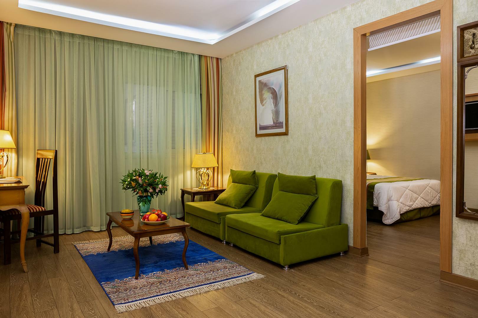 Parsian Ali-Qapu Hotel