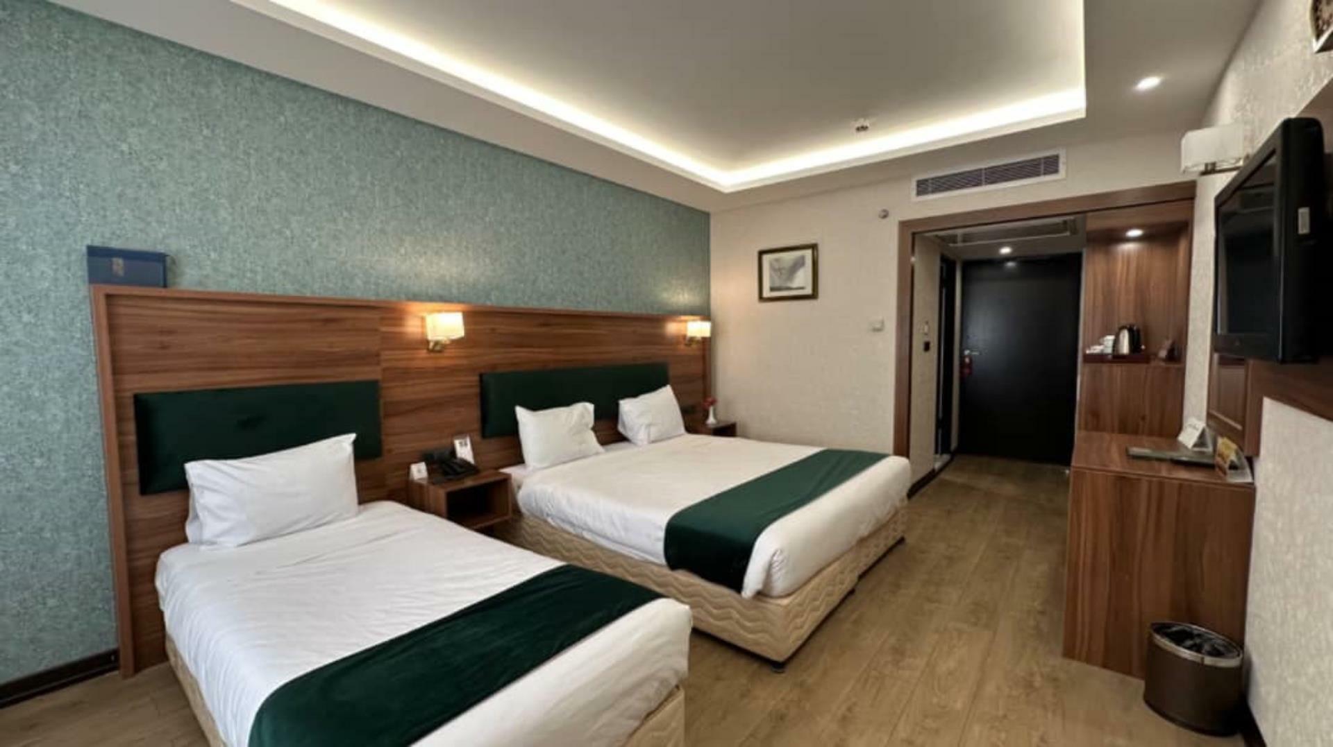 Parsian Ali-Qapu Hotel