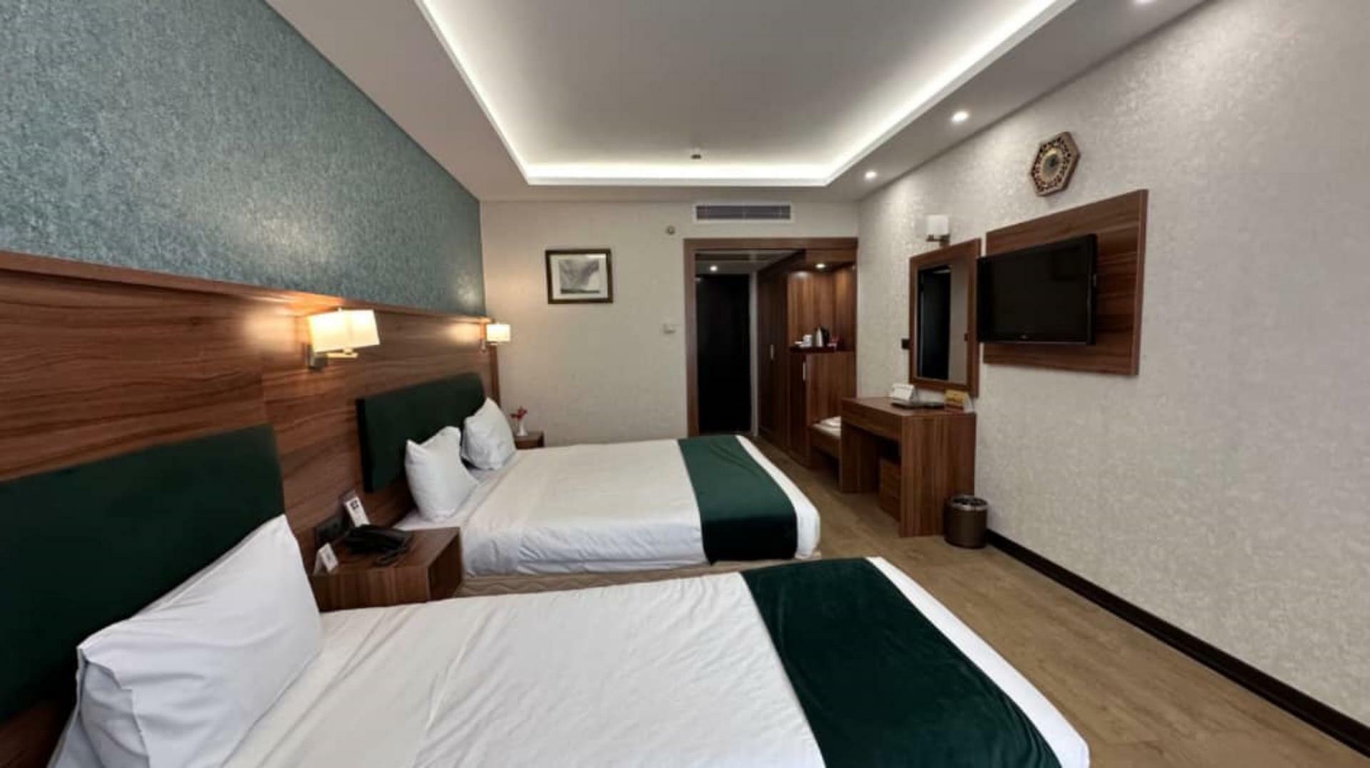 Parsian Ali-Qapu Hotel