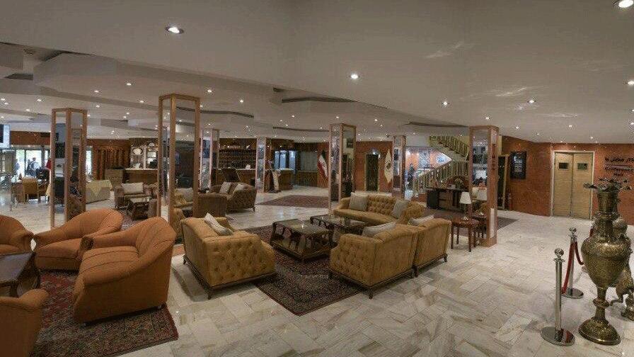 Piroozi, Isfahan