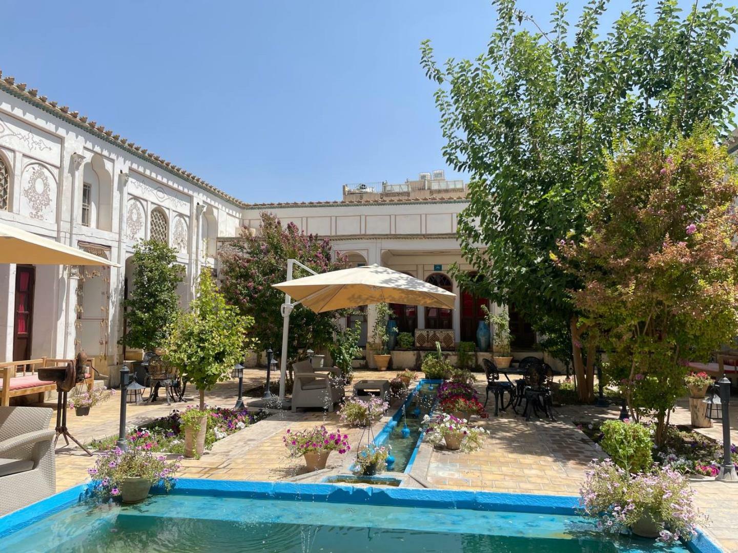 Sohrevardi Traditional boutique Hotel