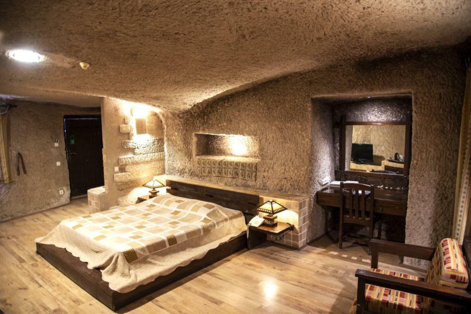Laleh Kandovan Hotel