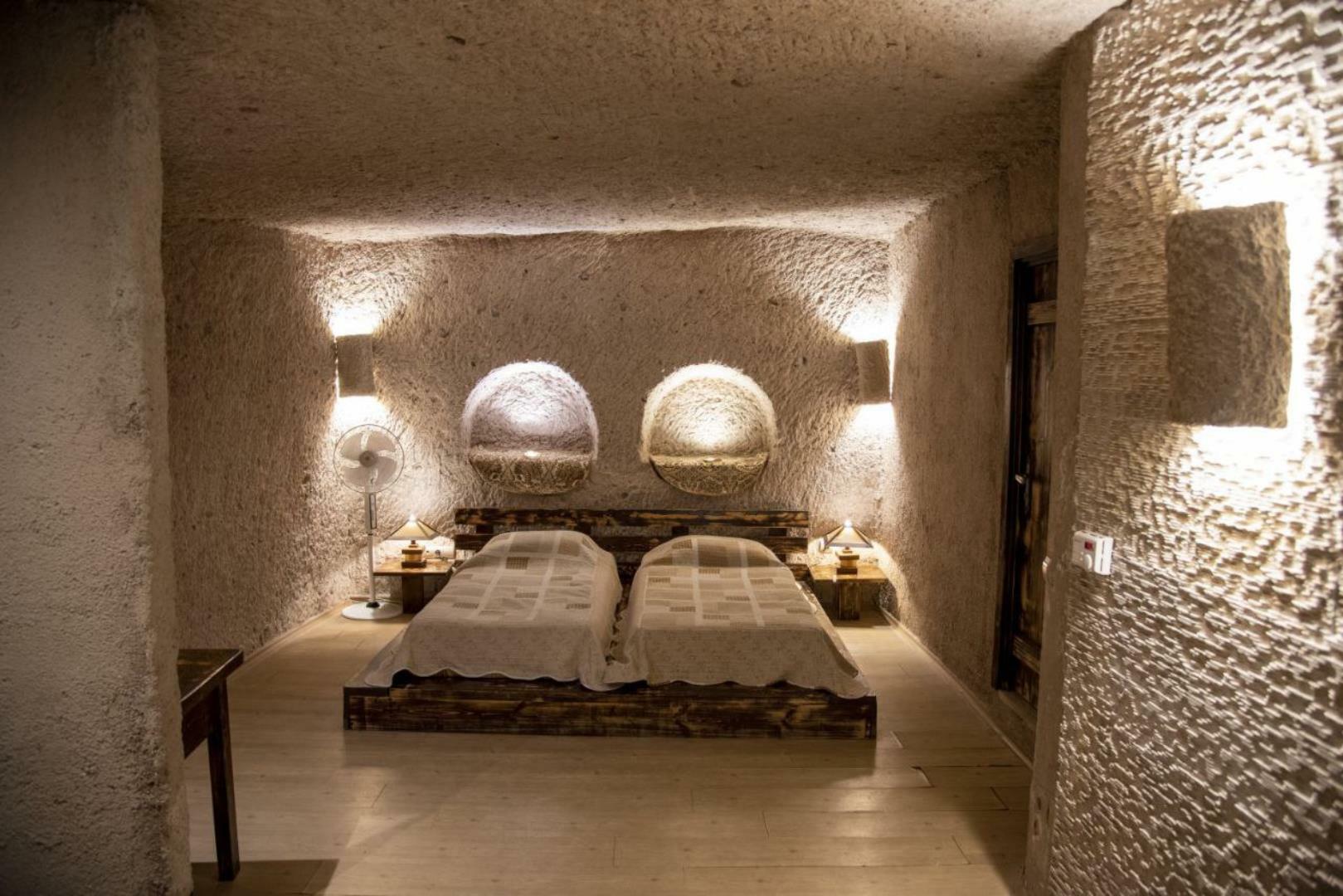 Laleh Kandovan Hotel