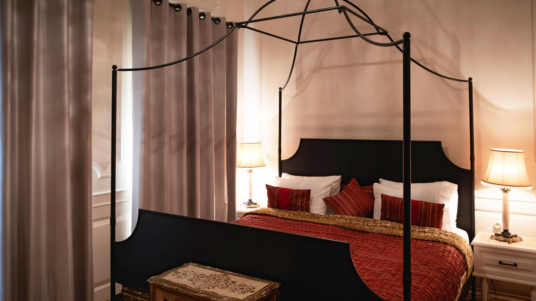 Nezamiyeh Boutique Hotel