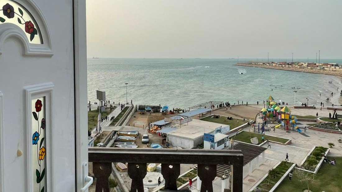دریاکنار