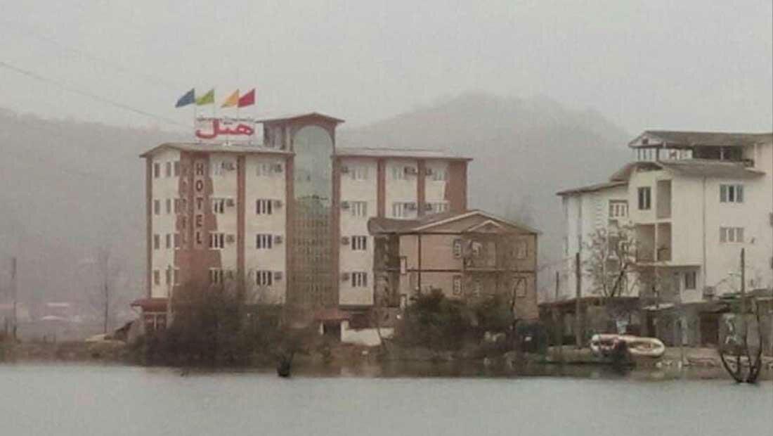 نگین استیل