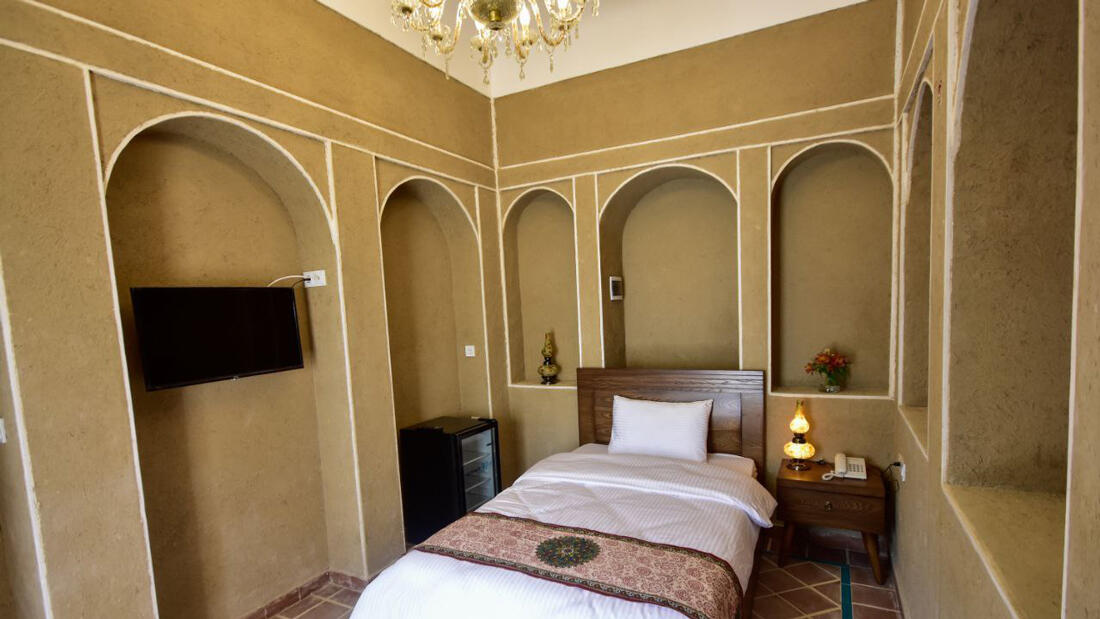 One Thousand and One Night Of Chahar Bagh Hotel