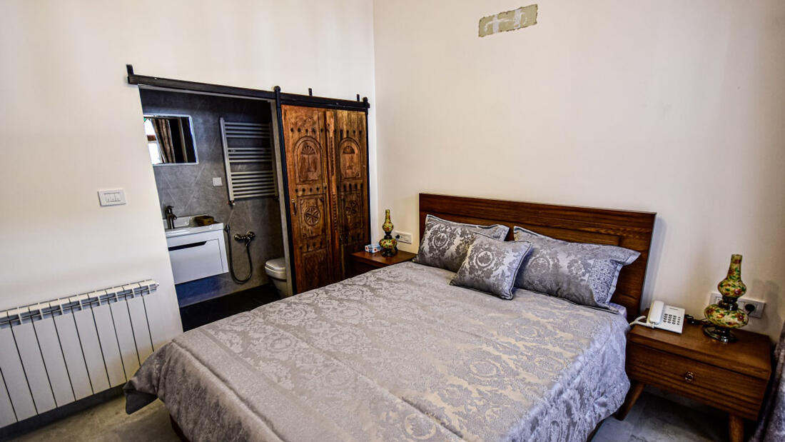 One Thousand and One Night Of Chahar Bagh Hotel