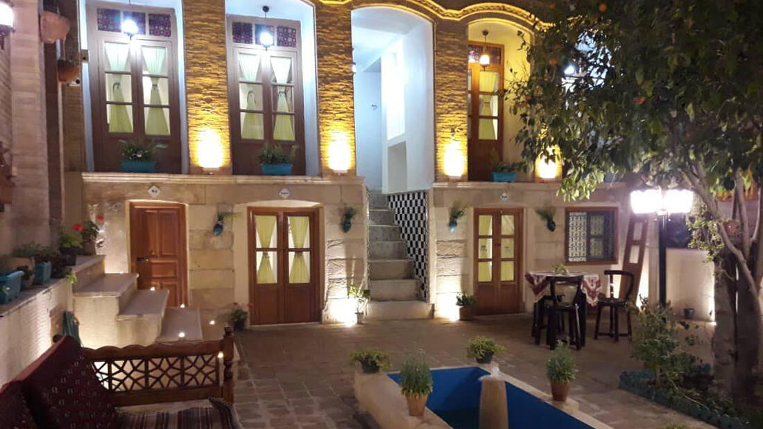 Pirsook, Shiraz