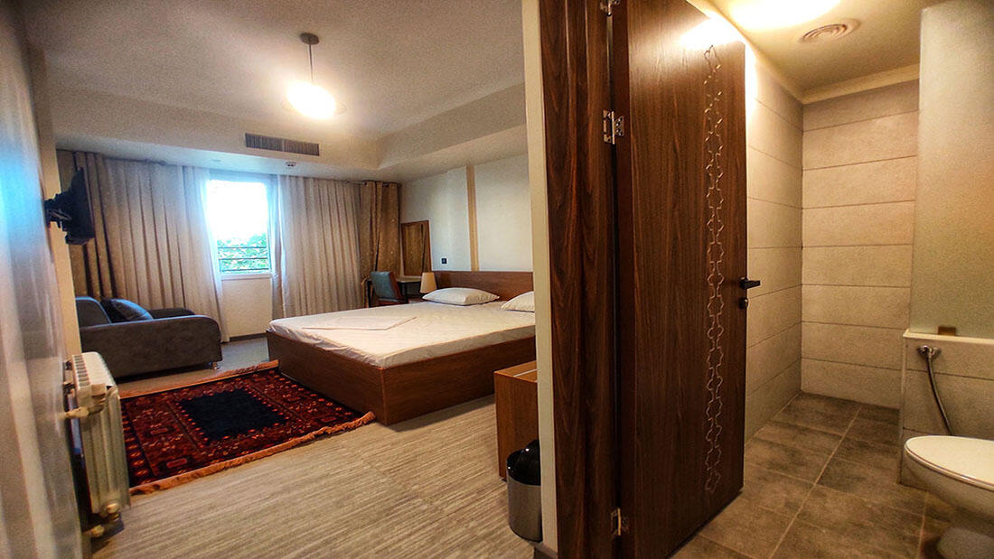 Shahryar Novin Hotel