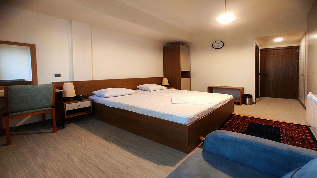 Shahryar Novin Hotel